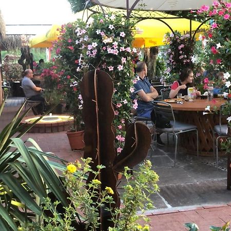 Zys Hotel Ветинген Екстериор снимка