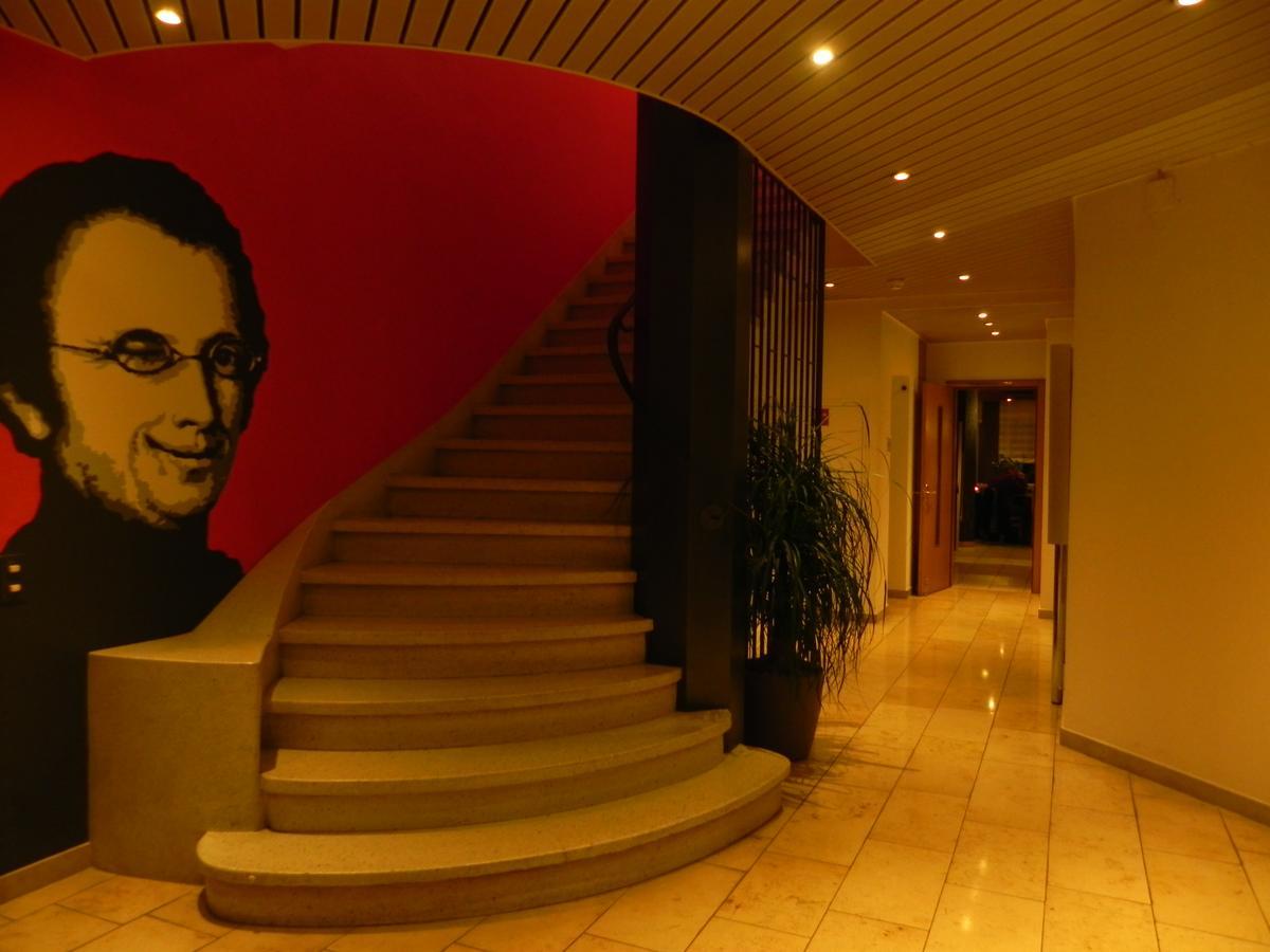 Zys Hotel Ветинген Екстериор снимка