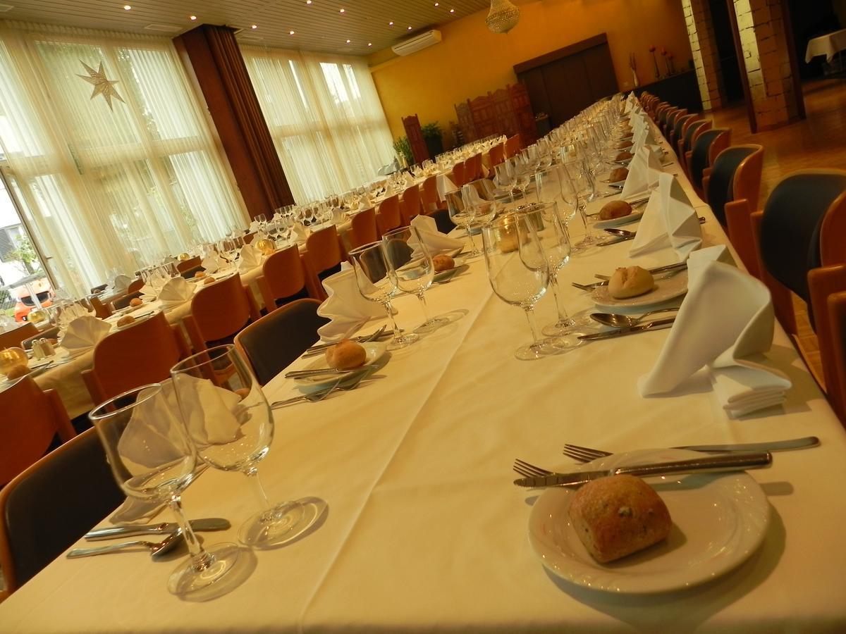 Zys Hotel Ветинген Екстериор снимка