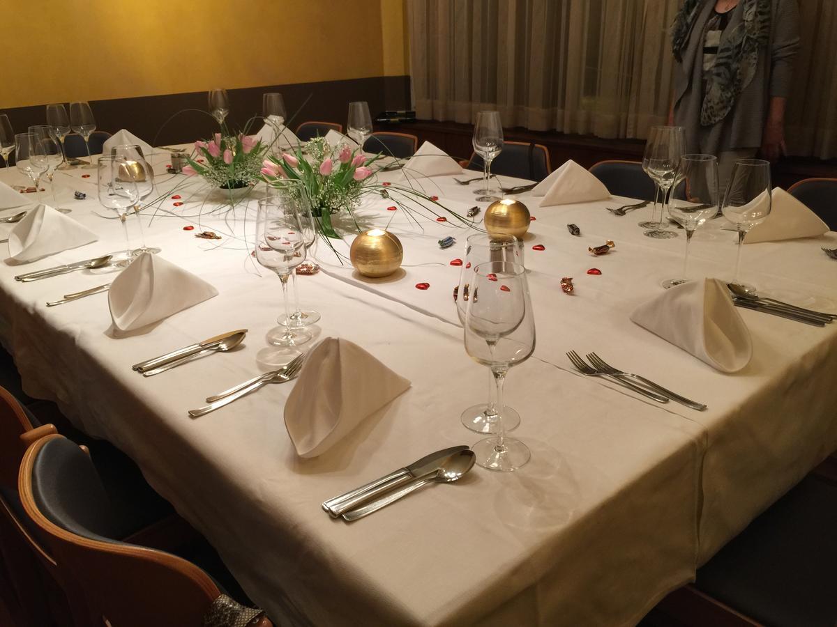 Zys Hotel Ветинген Екстериор снимка